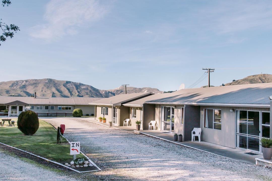 Flaxbourne Motels Ward 外观 照片