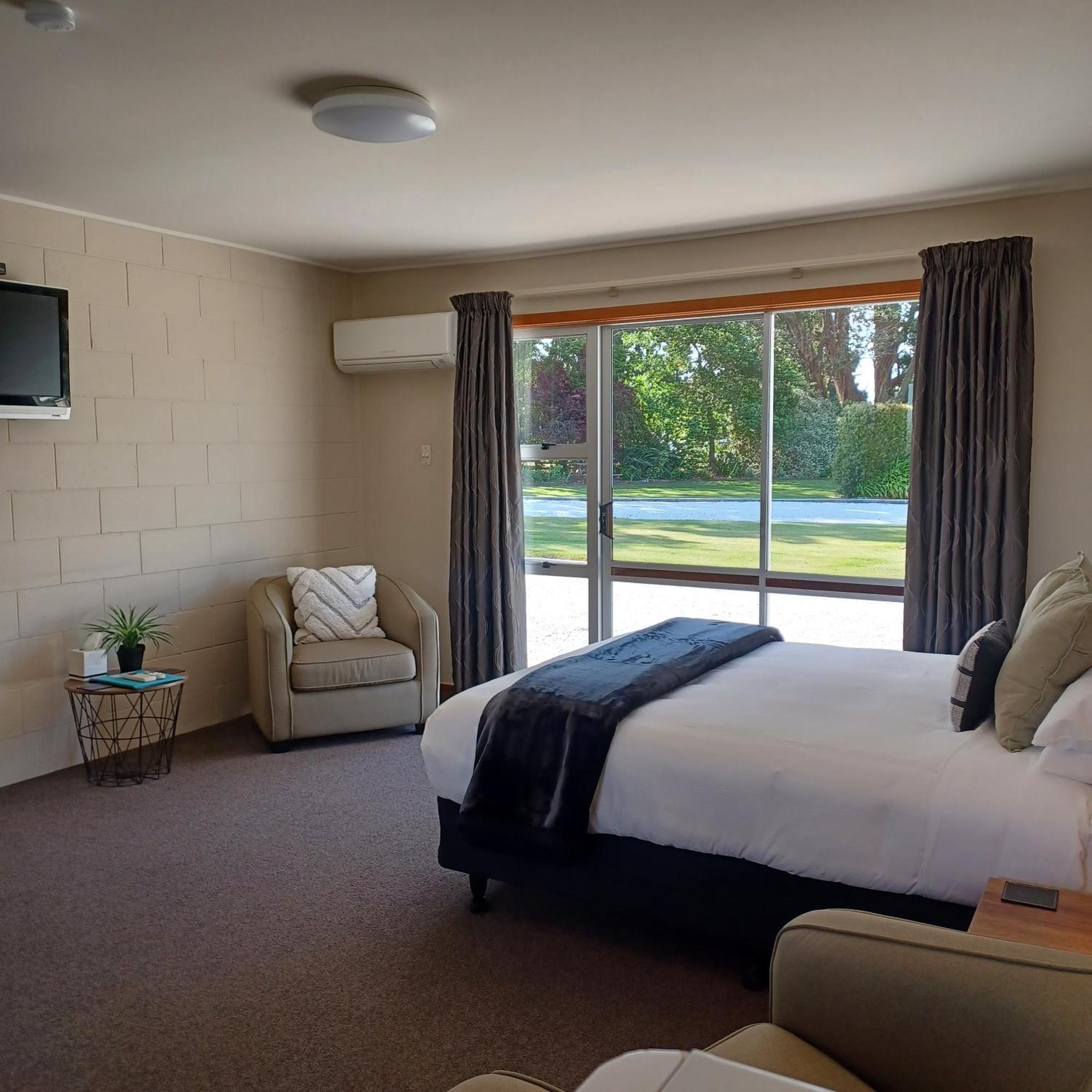 Flaxbourne Motels Ward 外观 照片