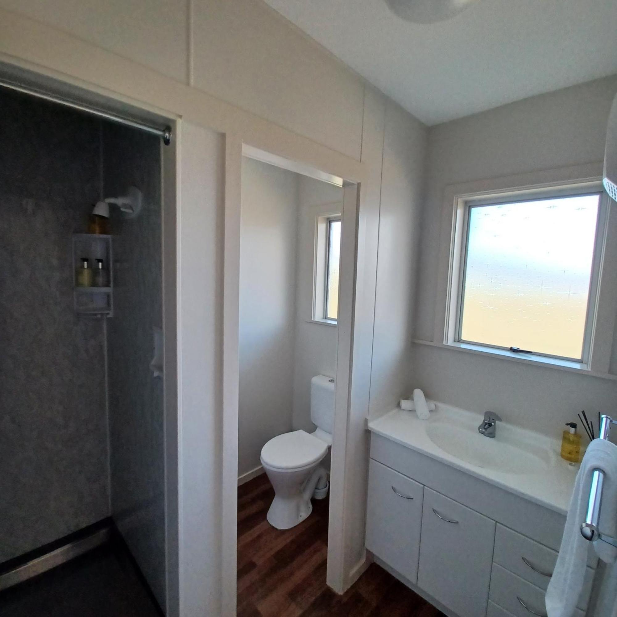 Flaxbourne Motels Ward 外观 照片